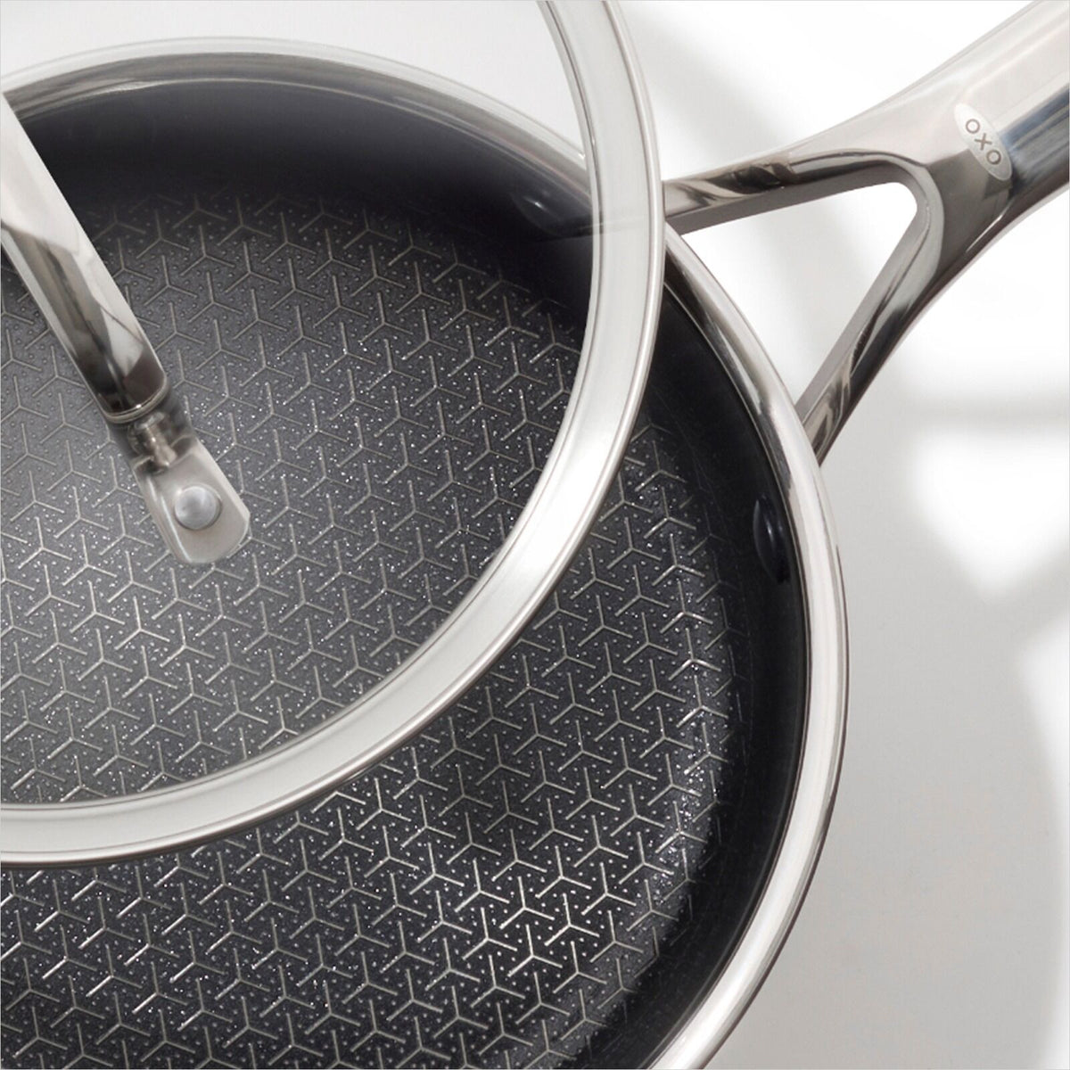 trident-hybrid-non-stick-stainless-steel-2-5-qt-saucepan-with-lid-r0 oxo_cc010465-001_trident-2p5qt-sauce_ss_pdp_03.jpeg