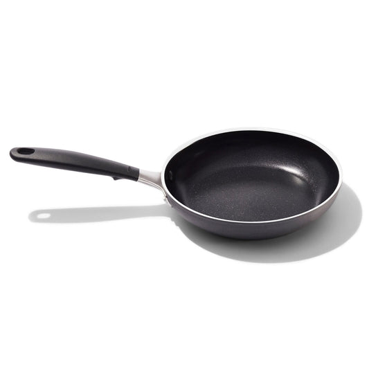 non-stick-pro-every-day-8-inch-frypan-t1 oxo_cc010468-001_nonstick-everyday-8in-fry-pan_pdp_01.jpg