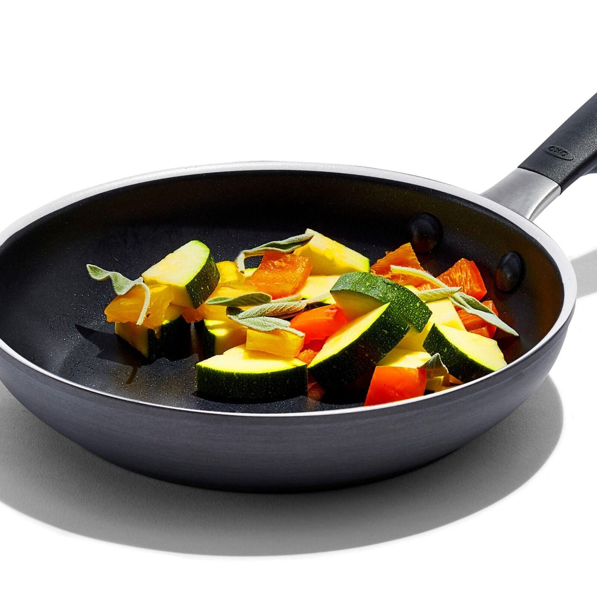 non-stick-pro-every-day-8-inch-frypan-t1 oxo_cc010468-001_nonstick-everyday-8in-fry-pan_pdp_03.jpg