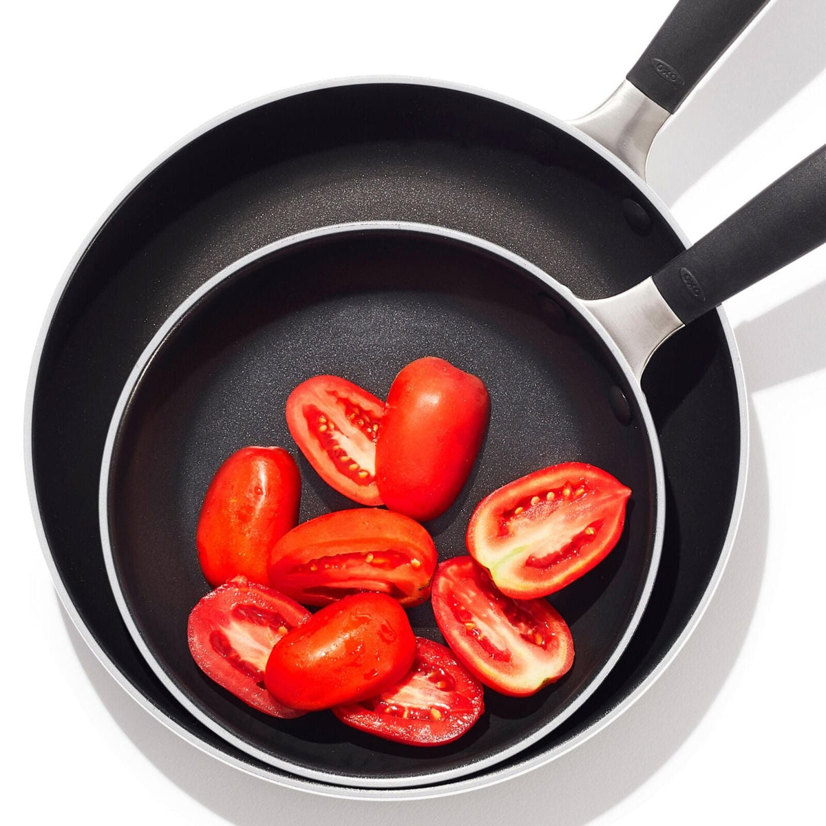 non-stick-pro-every-day-2-piece-frypan-set-e7 oxo_cc010473-001_nonstick-everyday-2pc-fry-pan-set_pdp_06.jpg