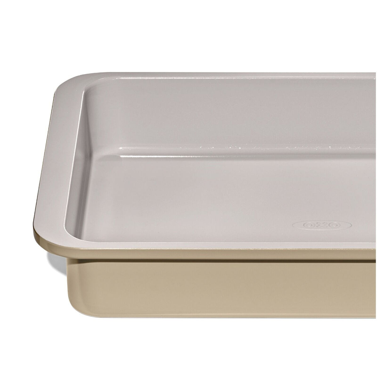 non-stick-pro-ceramic-coated-metal-bakeware-9-x-13-cake-pan-q3 oxo_gg_11415600_9x13-cake-pan-biscuit_pdp_04.jpg