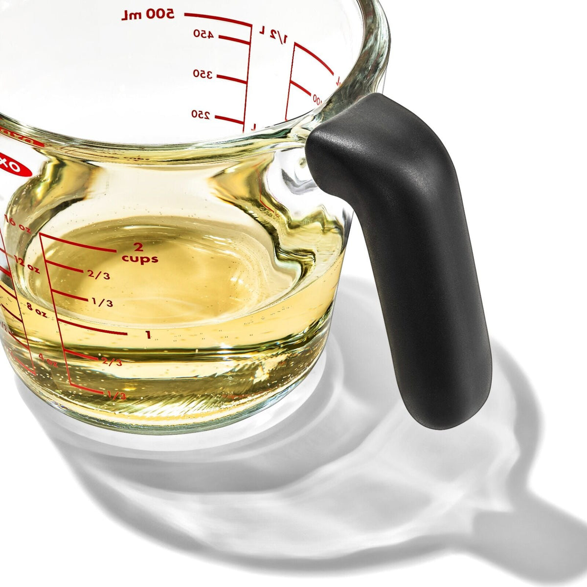 2-cup-glass-measuring-cup-with-lid-m1 oxo_glass_measuring_cup-11382100_026.jpg