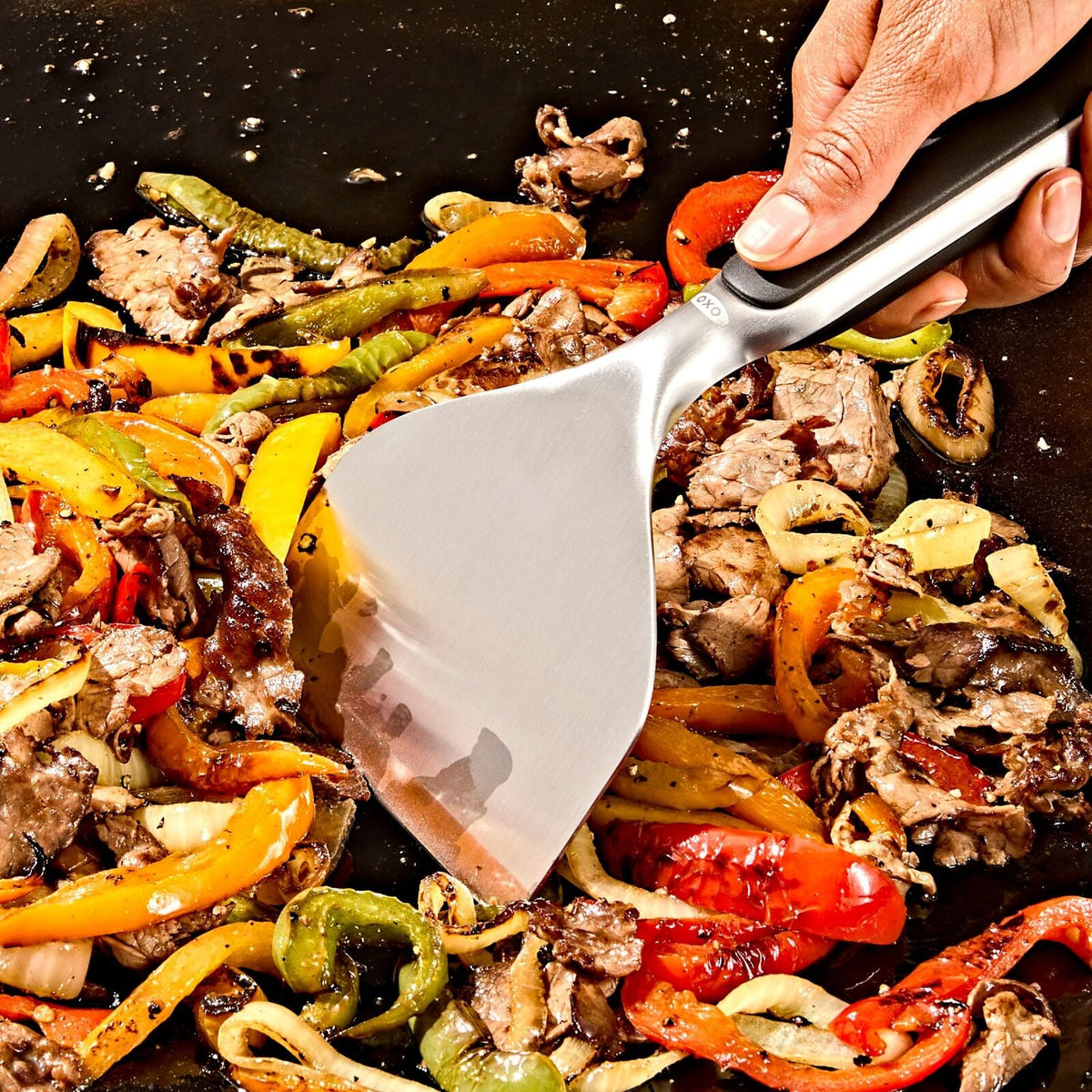 griddle-scraper-w4 oxo_griddle-scraper_pdp_02.jpeg