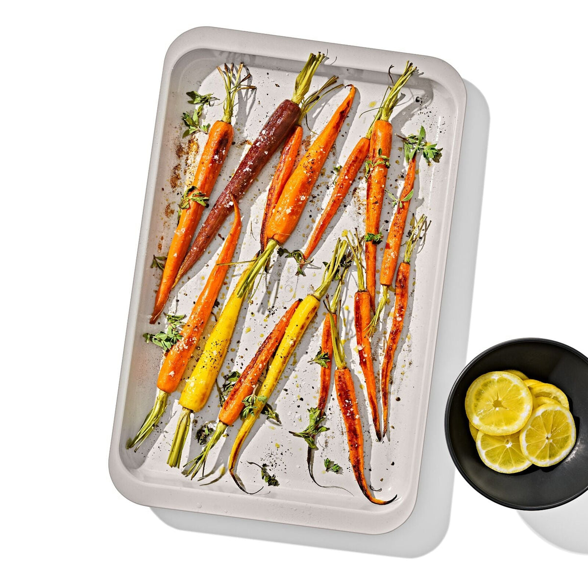 non-stick-pro-ceramic-coated-metal-bakeware-half-sheet-pan-c2 oxo_half-sheet-pan_pdp_01_1.jpg