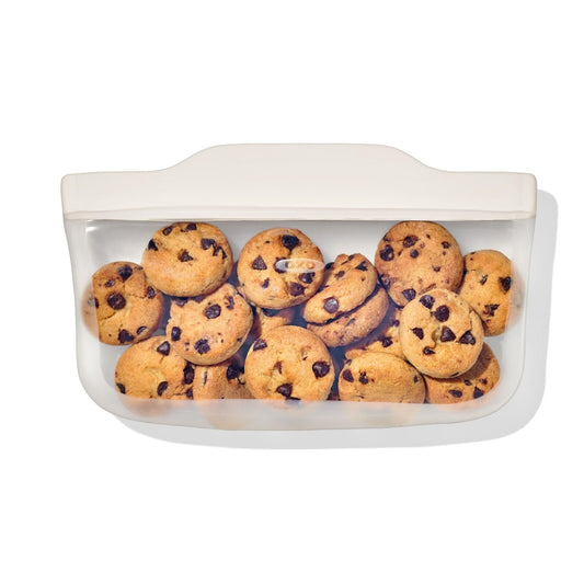 silicone-reusable-bag-snack-bag-12-oz-oat-u6 oxo_half_gallon_bag-11386300_015.jpg