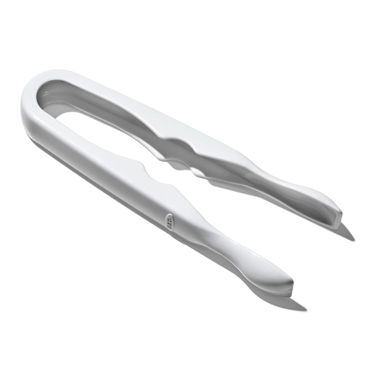 pop-mini-tongs-3-pack-o6 oxo_mini_kitchen_tongs-13382400_017.jpg