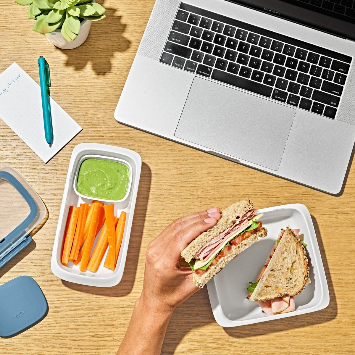 prep-and-go-snack-and-dip-container-1-6-cups-0-4-l-y9 oxo_prep-go-snack-slim-container_pdp_05_2_.jpeg