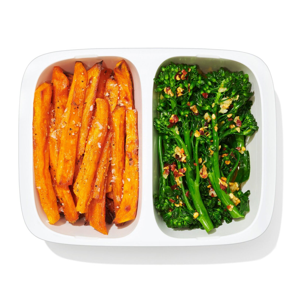 prep-and-go-2-cup-divided-container-q0 oxo_prepgo_2cup-divided-container_pdp_02_1_.jpeg