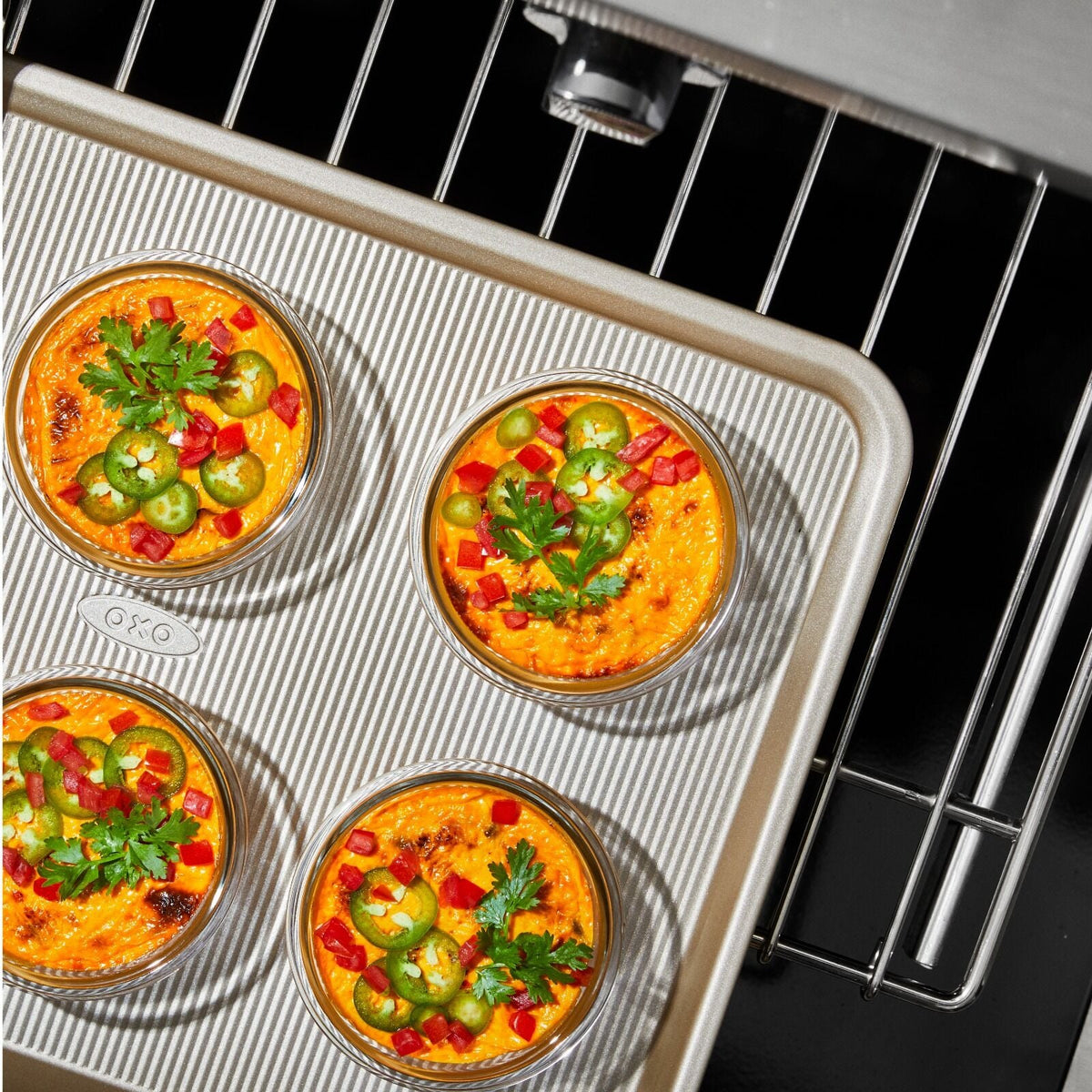 smart-seal-8-piece1-cup-glass-round-container-set-p9 oxo_smart_seal_containers-11382700_013.jpg