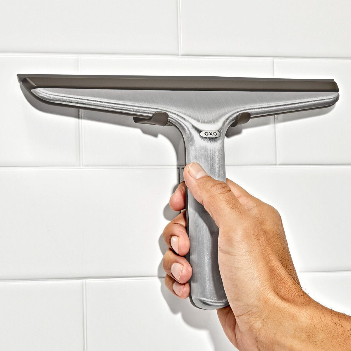 stainless-steel-squeegee-e2 oxo_stainlesssteelsqueegee_pdp_02.jpeg