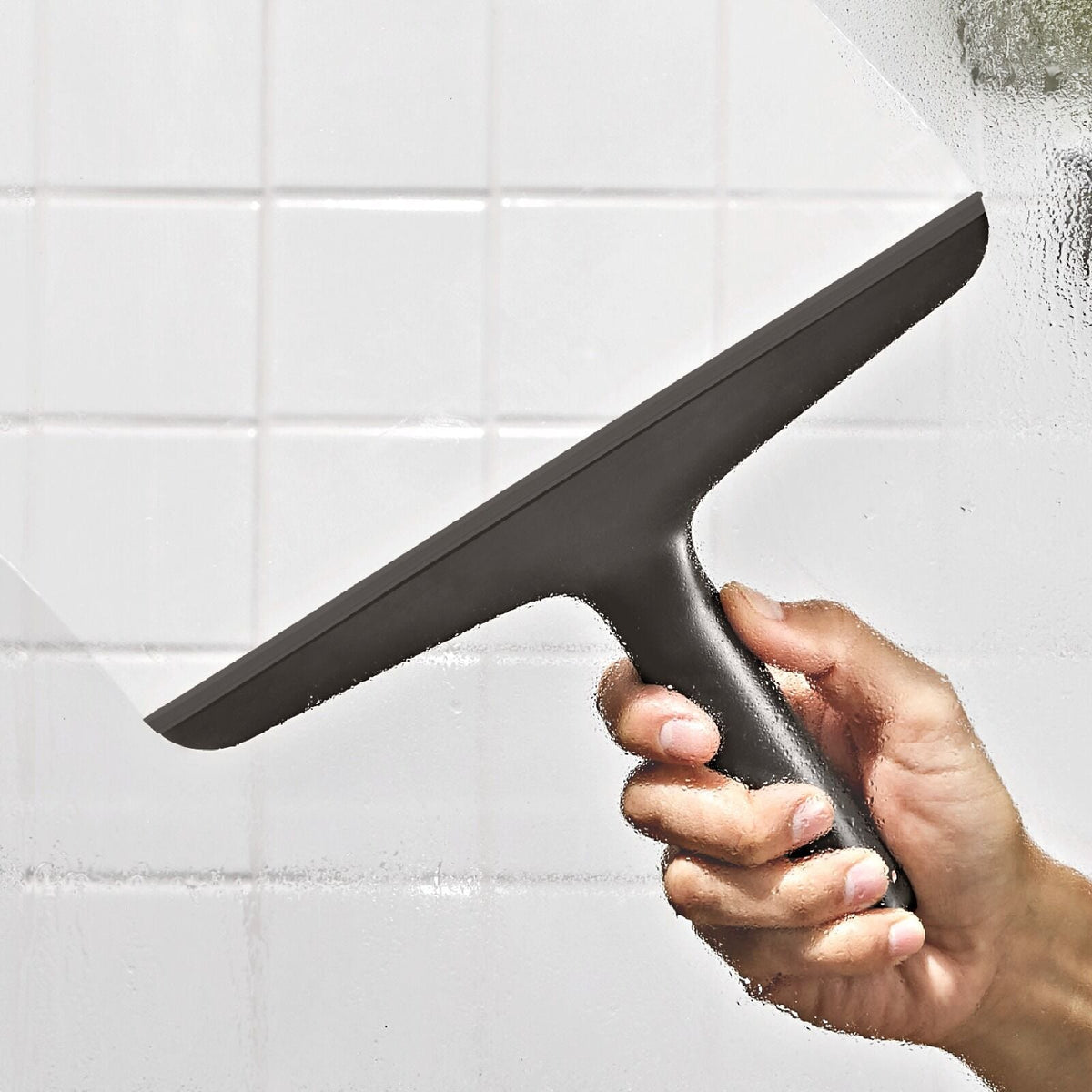 stainless-steel-squeegee-e2 oxo_stainlesssteelsqueegee_pdp_10.jpeg