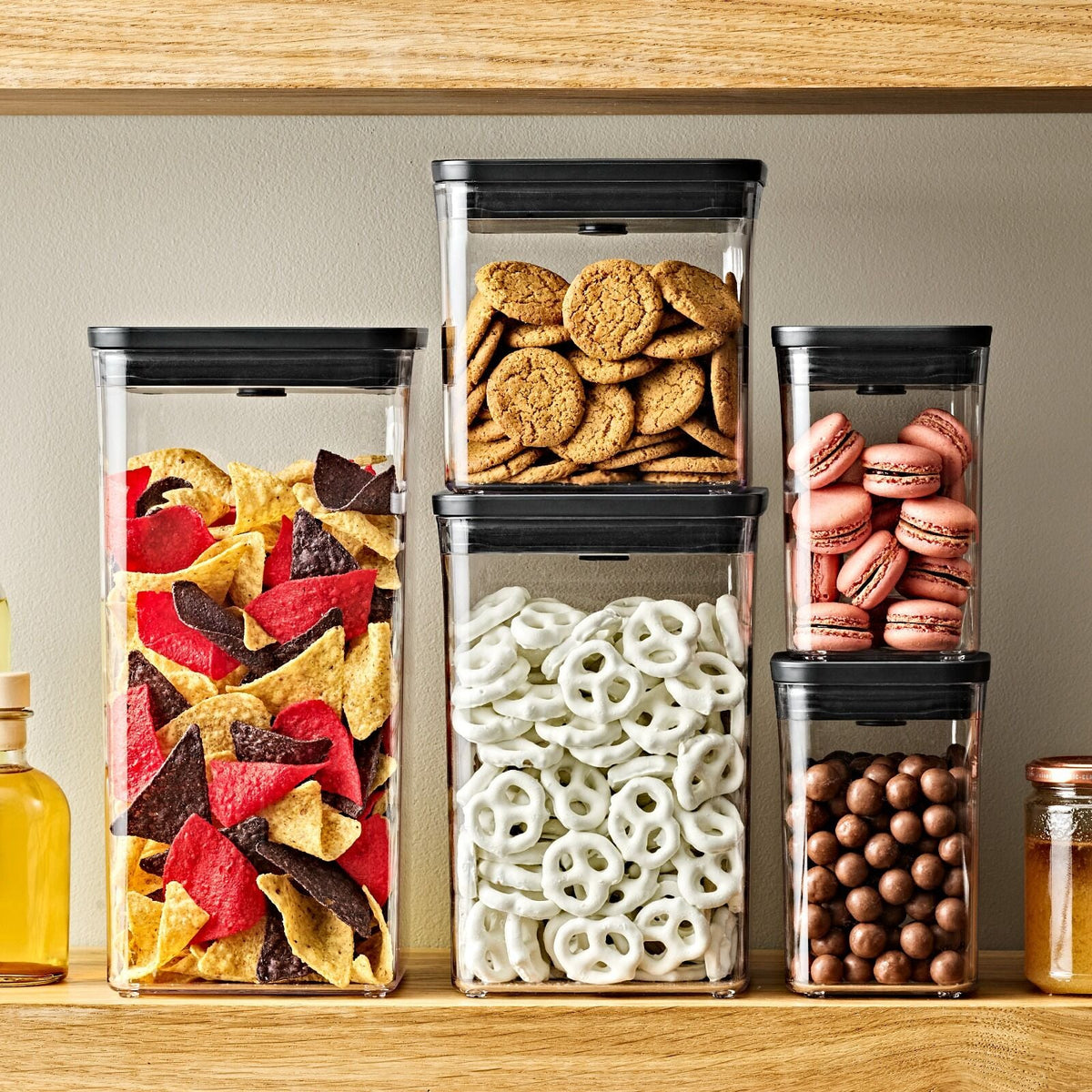 pop-container-rectangle-medium-2-7-qt-2-6-l-d9 pop-matte-neutrals-black_pdp_01_2__1.jpg