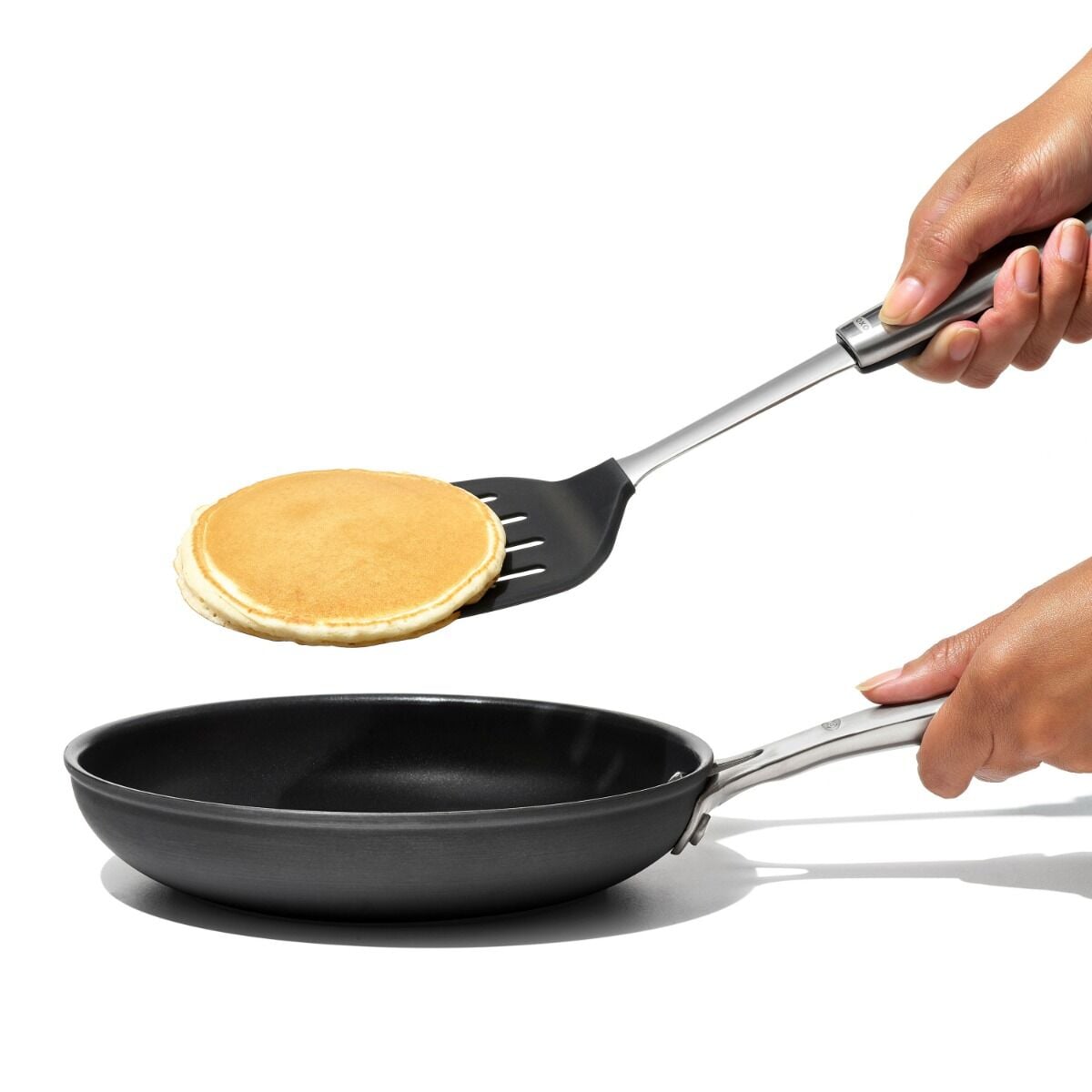 oxo-steel-silicone-flexible-turner-f7 stl_3120800_092120_8_rgb.jpg