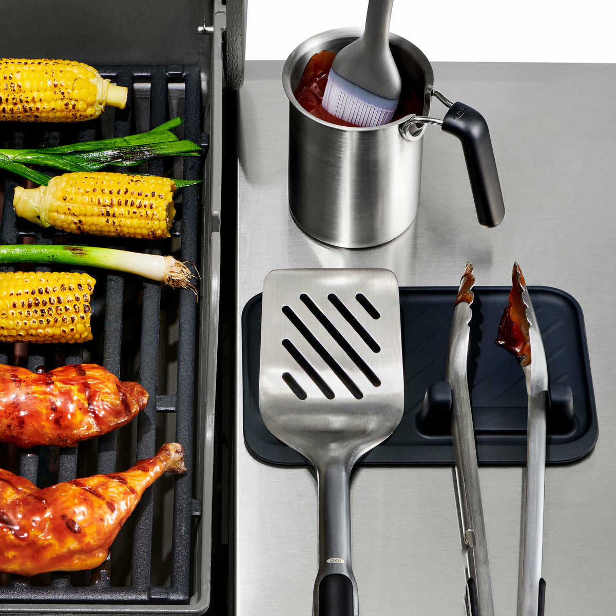 grilling-tool-rest-l0 sw_21185800_052020_7_rgb_1_.jpg