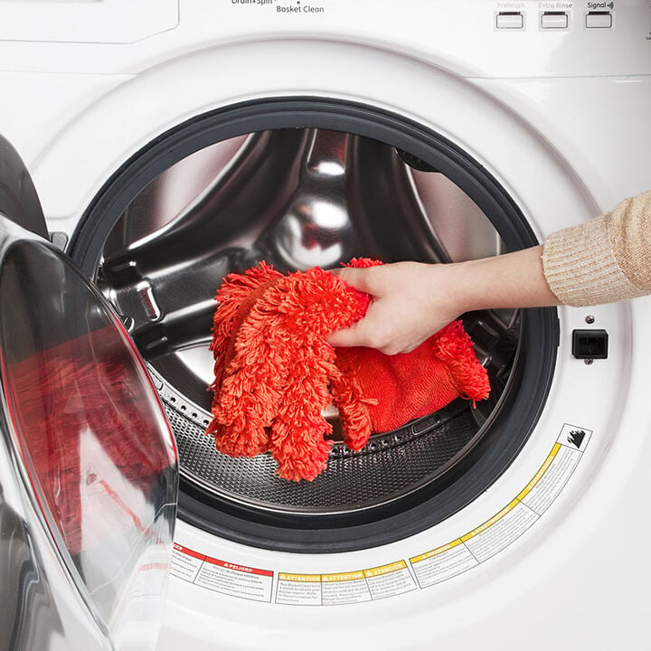 oxo-microfiber-under-appliance-duster-refill-r2 t_6__1_2.jpg