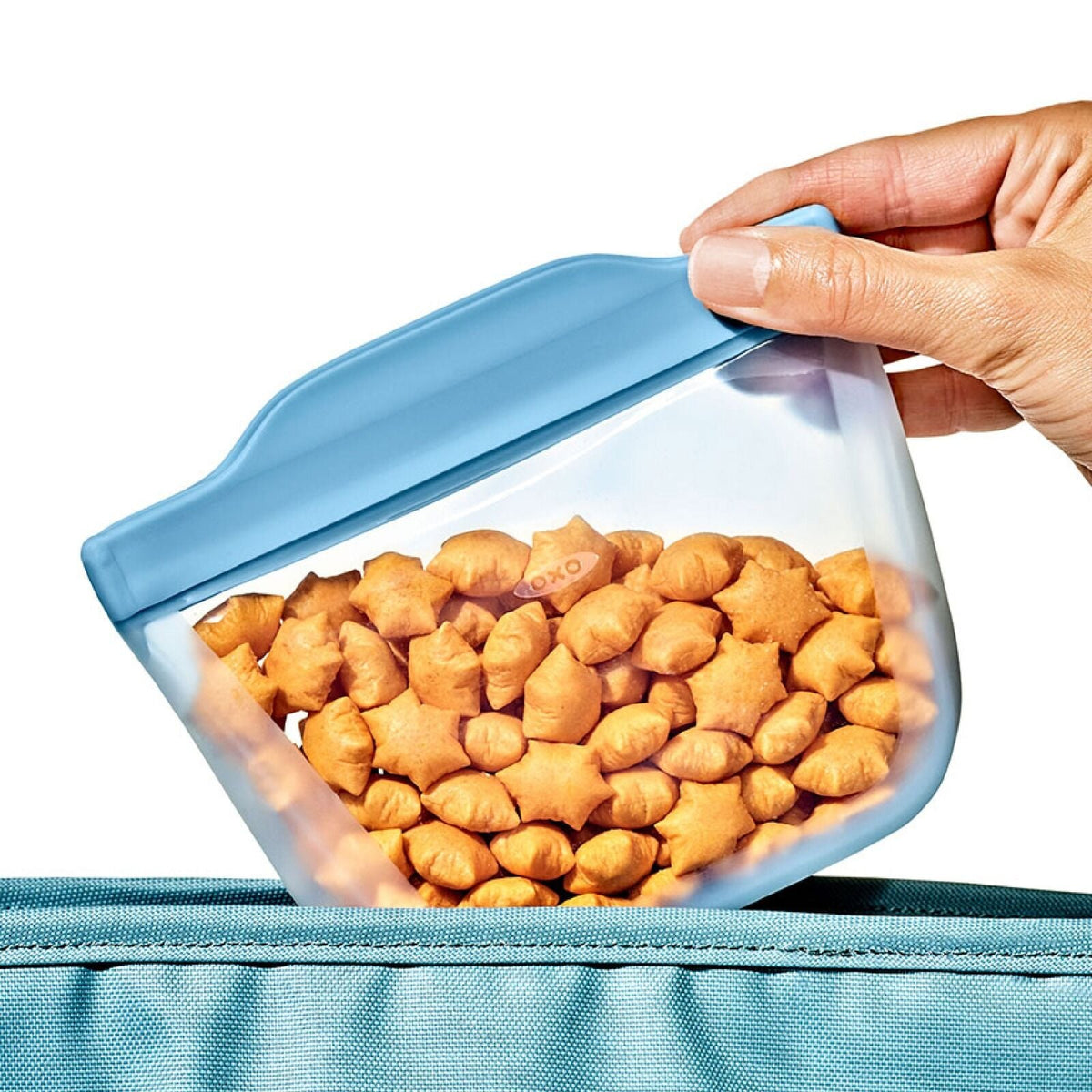 tot-silicone-reusable-bags-2-piece-mixed-snack-set-i0 tot_61166200_2pcbagcupsnackset-dusk_pdp_02.jpg