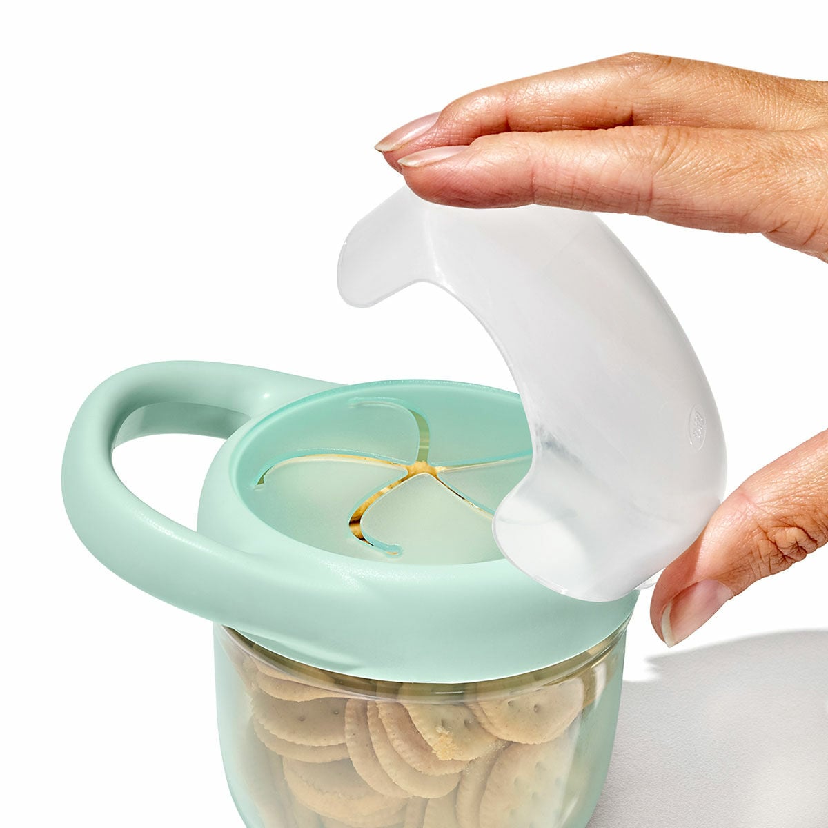 tot-snack-cup-with-lid-2-pack-d3 tot_61167200_snackcupwlid-opalblossom_05_1.jpg