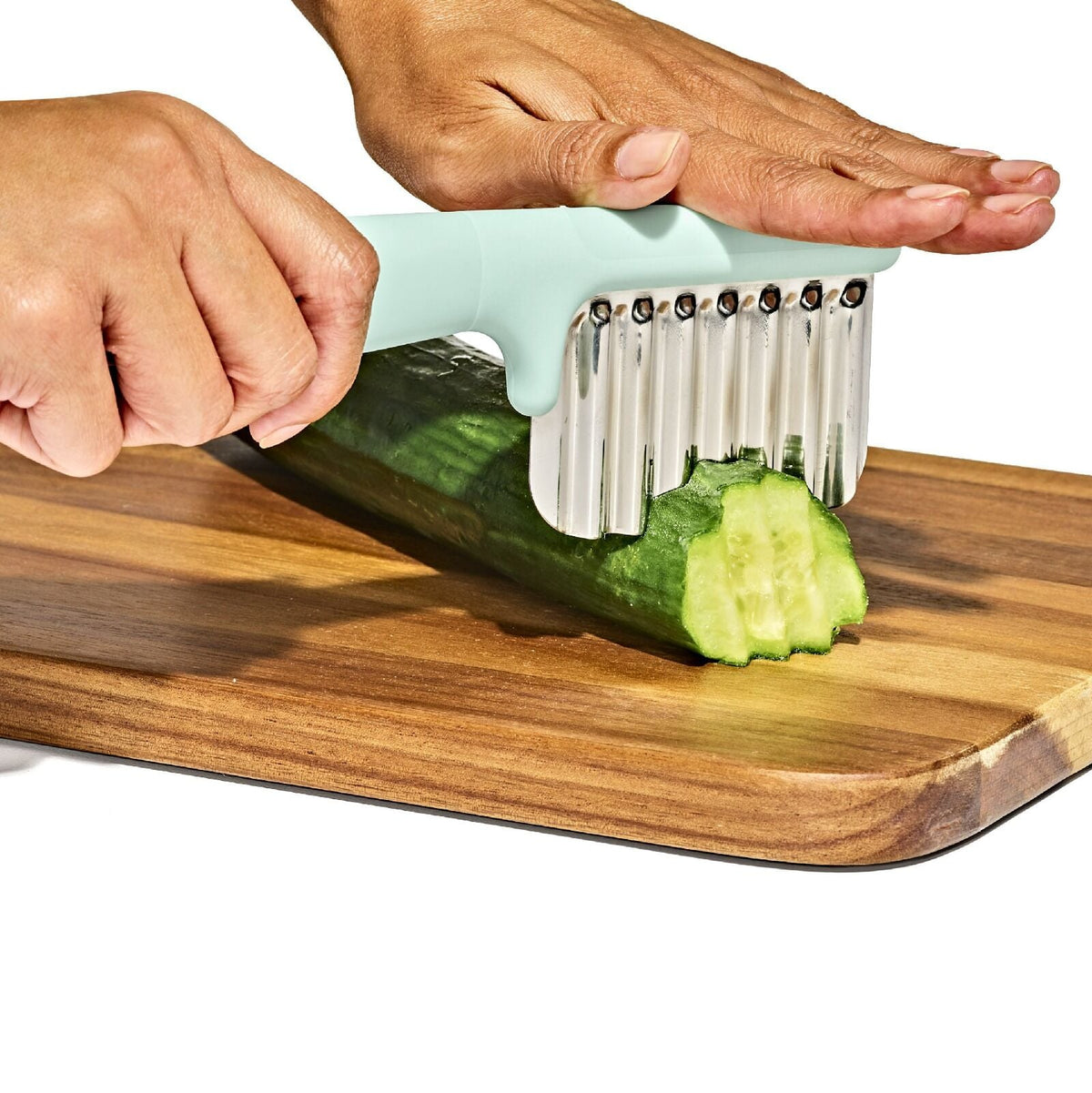 crinkle-cutter-r9 tot_61176500_crinkle-cutter-opal_pdp_04.jpeg