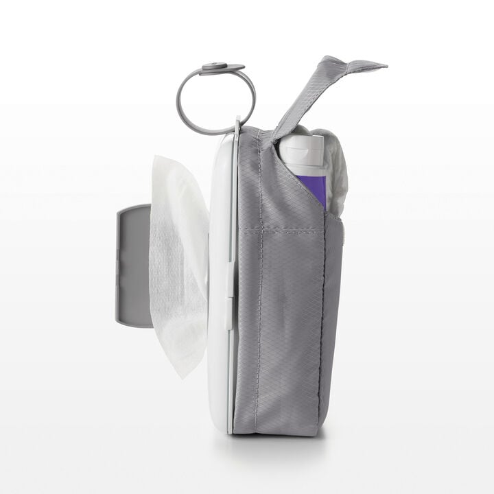 on-the-go-wipes-dispenser-with-diaper-pouch-q2 tot_62100200_3_1.jpg