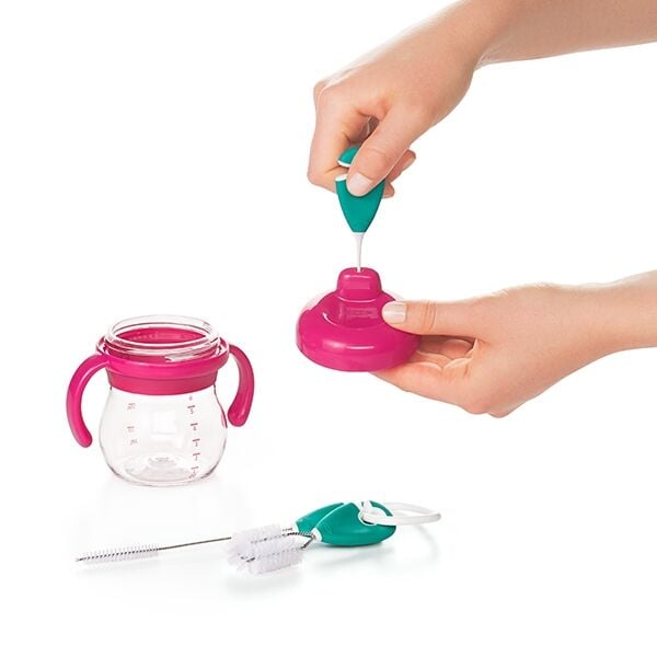 cleaning-set-for-straw-and-sippy-cups-v0 tot_62123100_4f.jpg