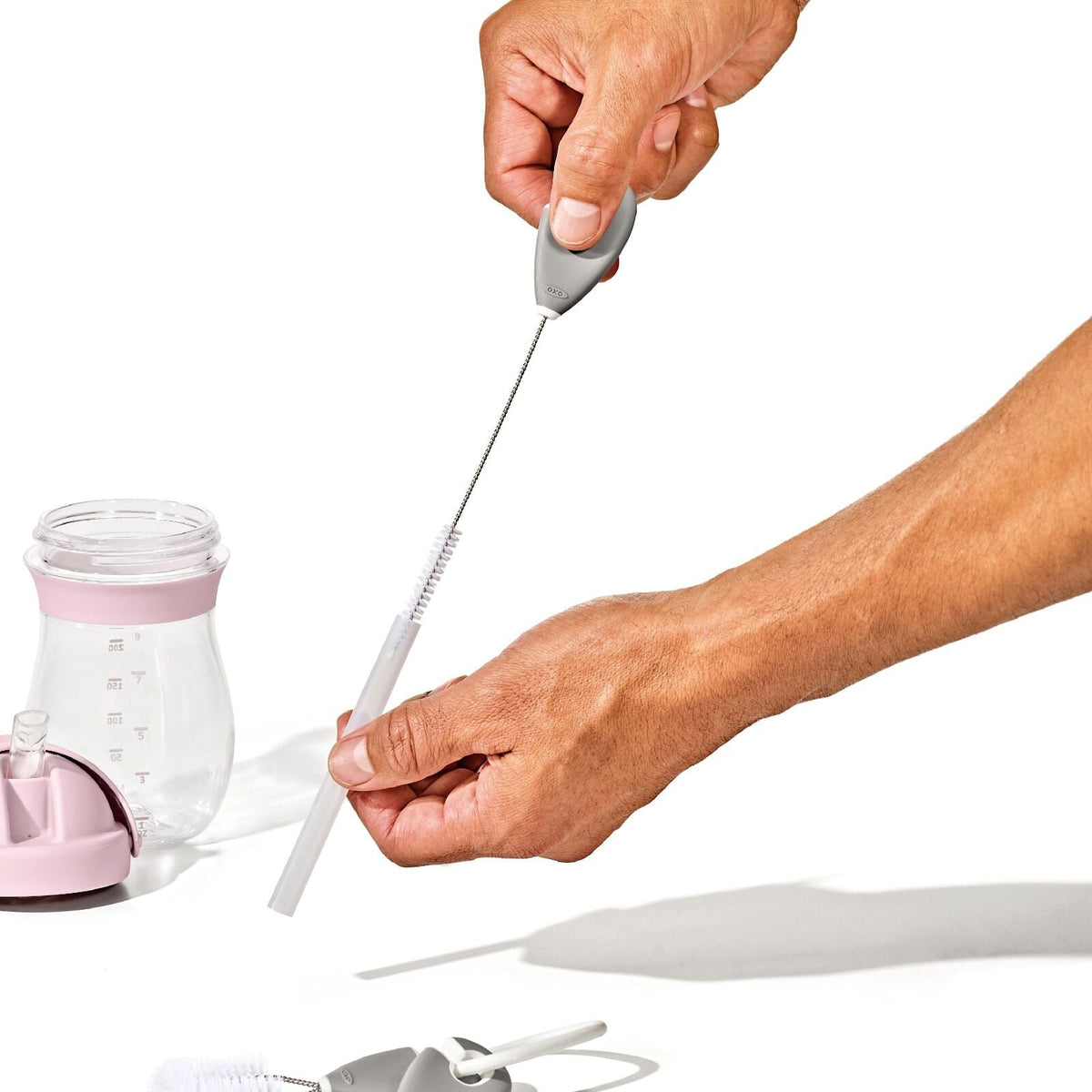 cleaning-set-for-straw-and-sippy-cup-w6 tot_62174500_cleaning-set-straw-sippy-cup_pdp_01.jpeg