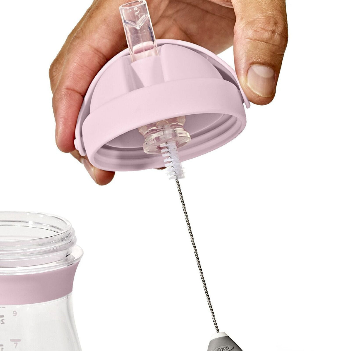 cleaning-set-for-straw-and-sippy-cup-w6 tot_62174500_cleaning-set-straw-sippy-cup_pdp_04.jpeg
