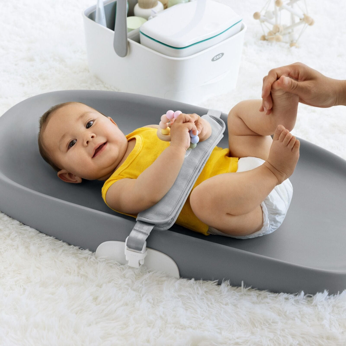 tot-changing-pad-gray-s8 tot_63154800_changingpad_pdp_03.jpg