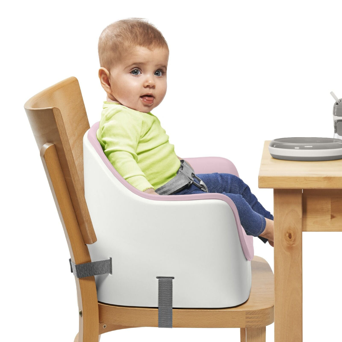 nest-booster-seat-2-0-n7 tot_63172700_nest_2_blossom_pdp_03.jpeg