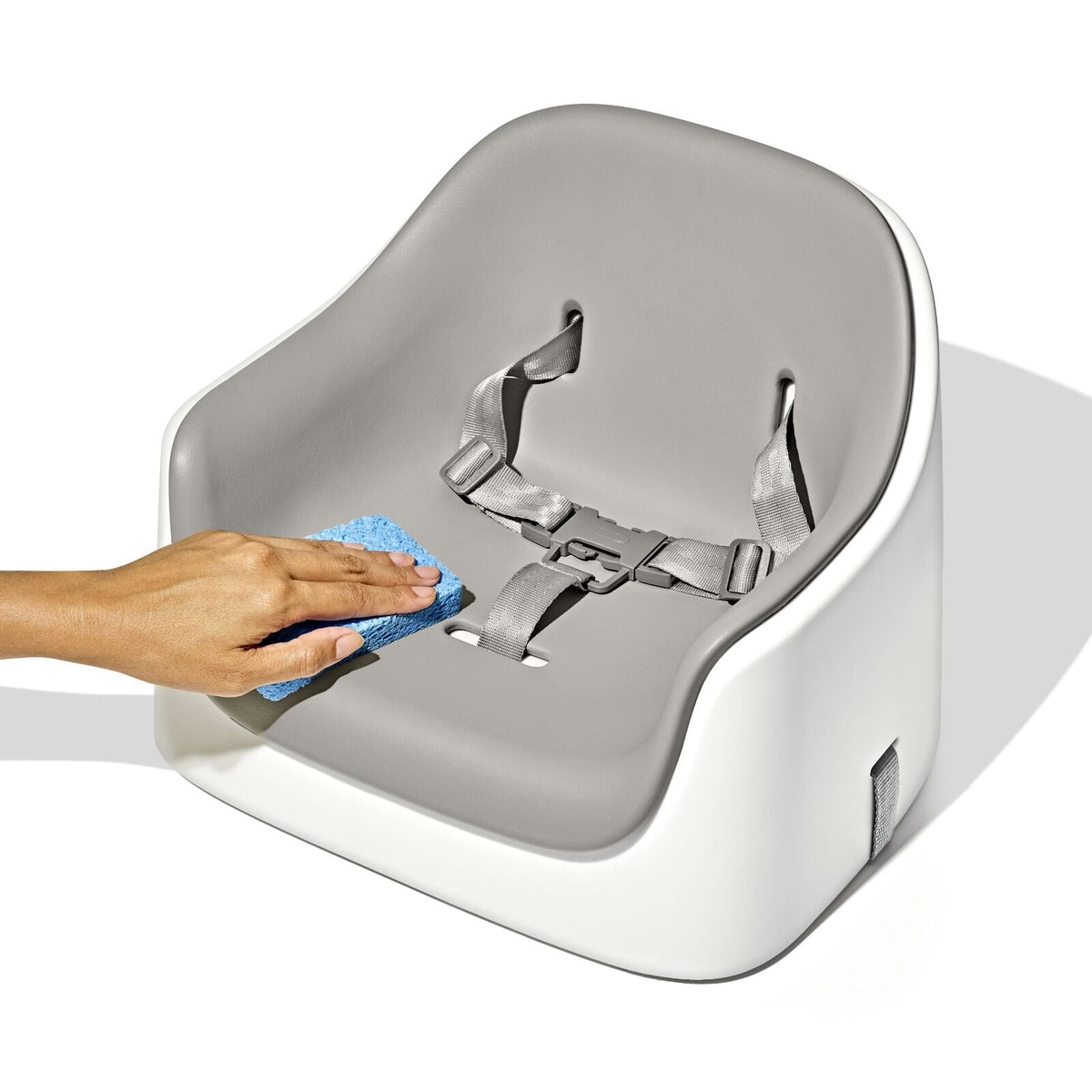 nest-booster-seat-with-removable-cushion-s8 zmdzhzhlrrwh8eww16gc.jpg